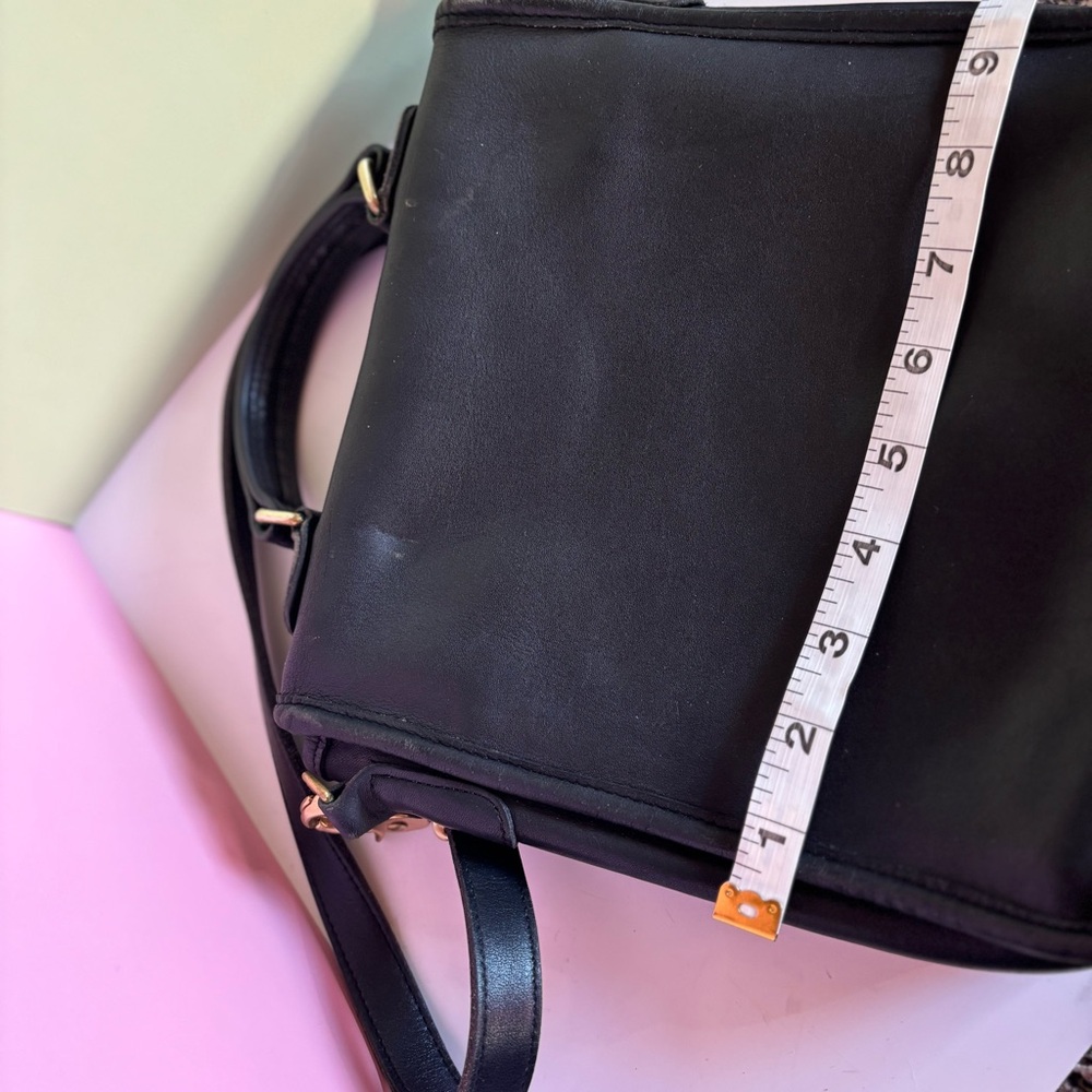 COACH Vintage 5130 Station Elegant Black Leather Shoulder Bag - Picture 10 of 11